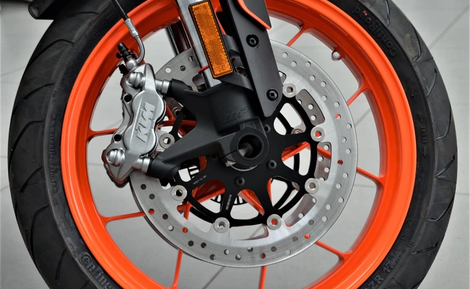 Angebot KTM 890 Duke Bild 10: Angebot KTM 890 Duke