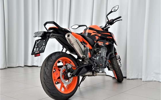 Neufahrzeug KTM 890 Duke - Bild 8
