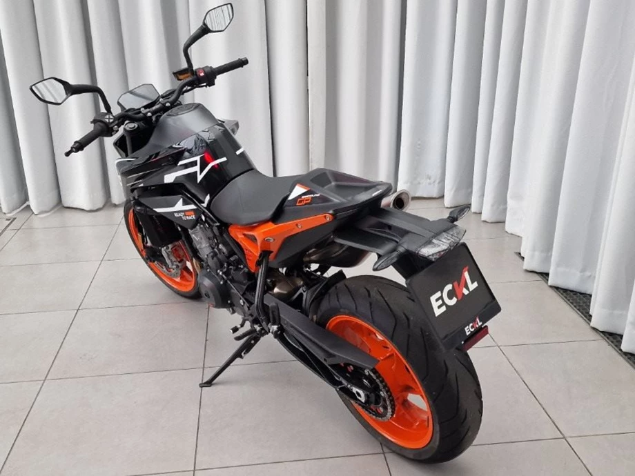 Angebot KTM 890 Duke Bild 4: Angebot KTM 890 Duke