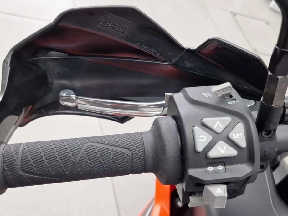 Angebot KTM 890 Adventure Bild 15: Angebot KTM 890 Adventure