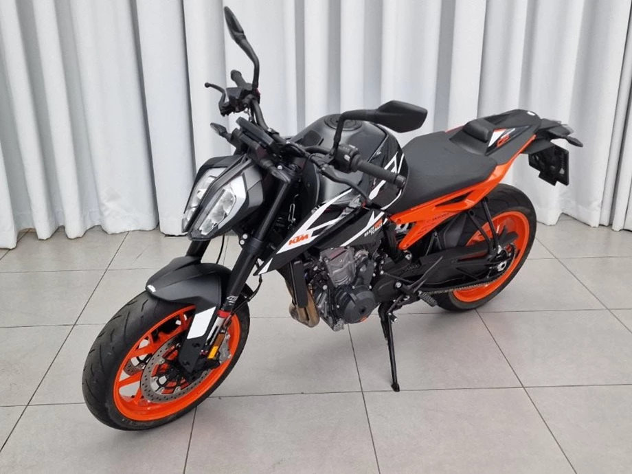 Angebot KTM 890 Duke Bild 2: Angebot KTM 890 Duke