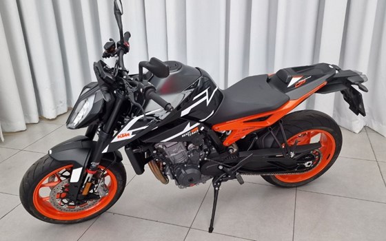 Neufahrzeug KTM 890 Duke - Bild 3 Neufahrzeug KTM 890 Duke - Bild 3