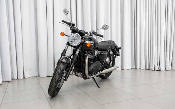 Neufahrzeug Triumph Bonneville T100 - Bild 2 Neufahrzeug Triumph Bonneville T100 - Bild 2