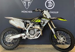 Neumotorrad Triumph TF 250-X