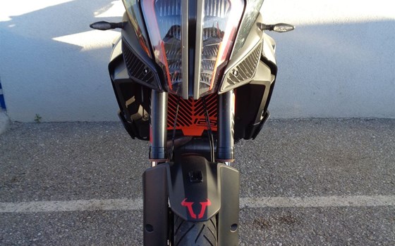 Gebrauchtmotorrad KTM 1290 Super Adventure S - Bild 4 Gebrauchtmotorrad KTM 1290 Super Adventure S - Bild 4