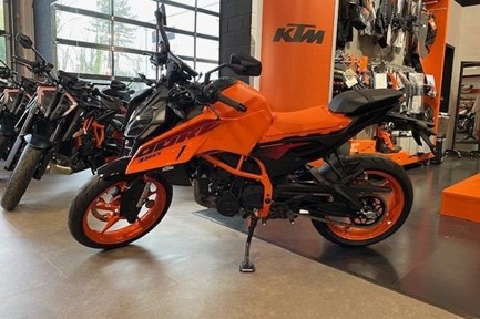 KTM 390 Duke