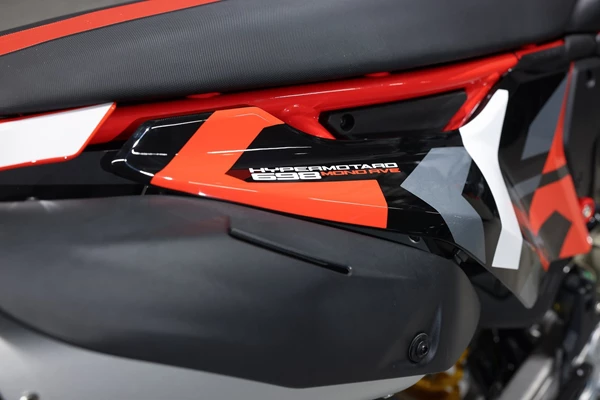 Ducati Hypermotard 698 Mono RVE (RVE Design) - Bild 5