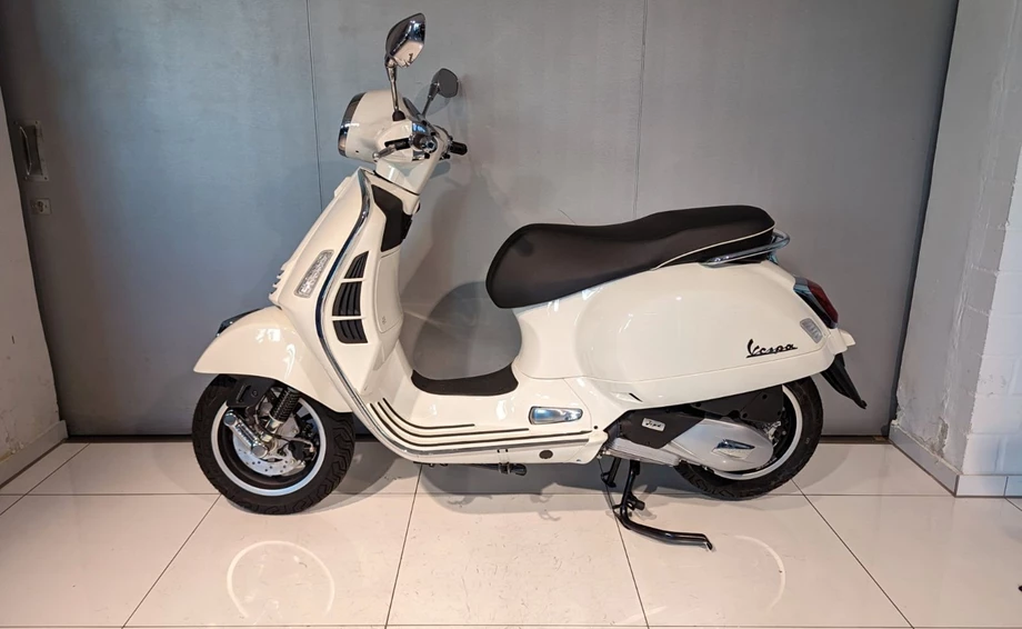 Angebot Vespa GTS 300 Super Bild 2: Angebot Vespa GTS 300 Super