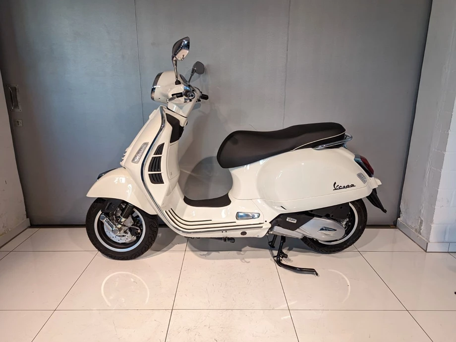 Angebot Vespa GTS 300 Super Bild 2: Angebot Vespa GTS 300 Super