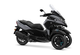 Neumotorrad Yamaha Tricity 300