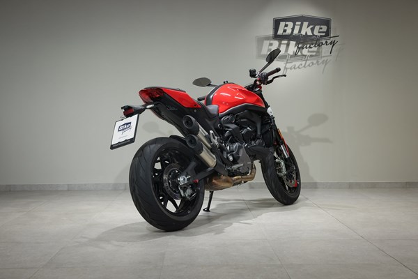 Ducati Monster + (rot) - Bild 2