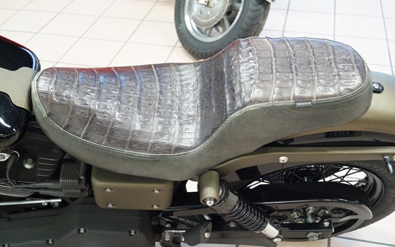 Gebrauchtmotorrad Harley-Davidson Dyna Blackline - Bild 5