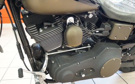 Gebrauchtmotorrad Harley-Davidson Dyna Blackline - Bild 6