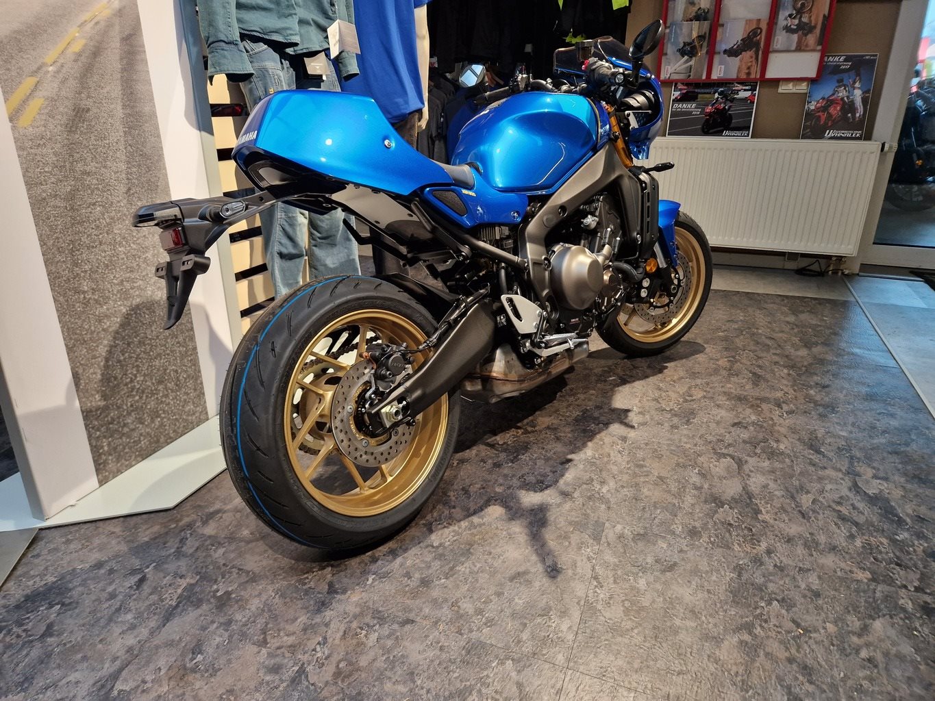 Yamaha XSR900 