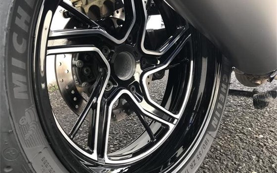 Gebrauchtmotorrad BMW R 1250 R - Bild 4