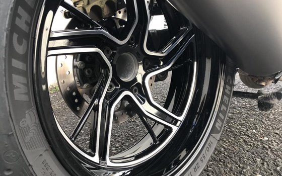 Gebrauchtmotorrad BMW R 1250 R - Bild 4