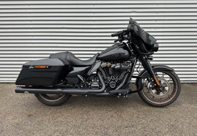 Harley-Davidson Touring Street Glide ST (schwarz)