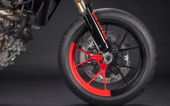 Neufahrzeug Ducati Hypermotard 698 Mono RVE - Bild 9