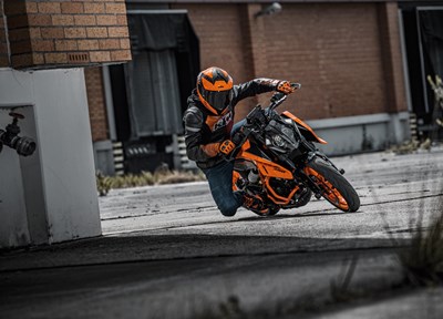 NEUFAHRZEUG KTM 390 Duke