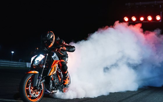 Neufahrzeug KTM 1290 Super Duke R EVO - Bild 7