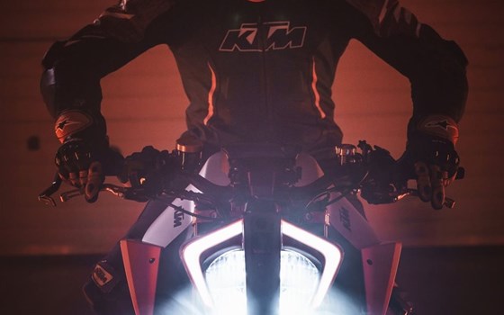 Neufahrzeug KTM 1290 Super Duke R EVO - Bild 9