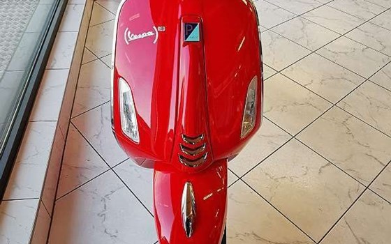 Neufahrzeug Vespa Primavera RED 50 - Bild 3 Neufahrzeug Vespa Primavera RED 50 - Bild 3
