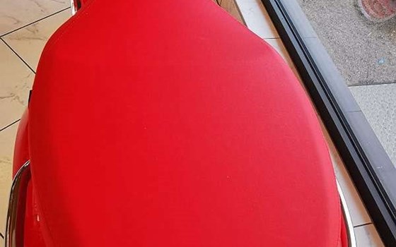 Neufahrzeug Vespa Primavera RED 50 - Bild 10 Neufahrzeug Vespa Primavera RED 50 - Bild 10