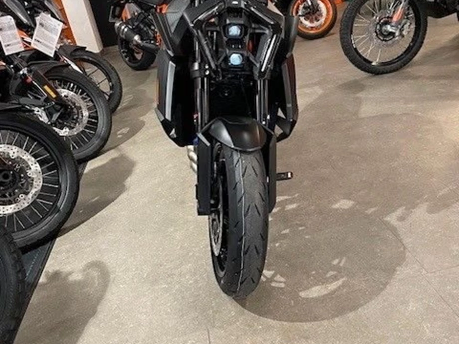Angebot KTM 1290 Super Duke R EVO Bild 5: Angebot KTM 1290 Super Duke R EVO