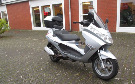 Gebrauchtmotorrad Piaggio X8 250 i.e. - Bild 1