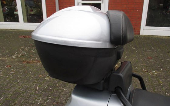 Gebrauchtmotorrad Piaggio X8 250 i.e. - Bild 11