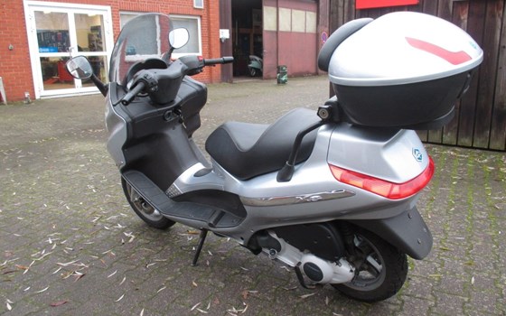 Gebrauchtmotorrad Piaggio X8 250 i.e. - Bild 5