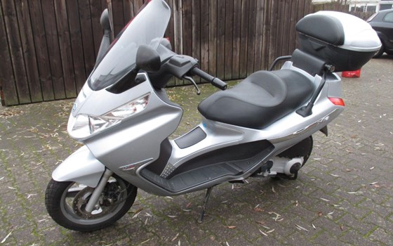 Gebrauchtmotorrad Piaggio X8 250 i.e. - Bild 6