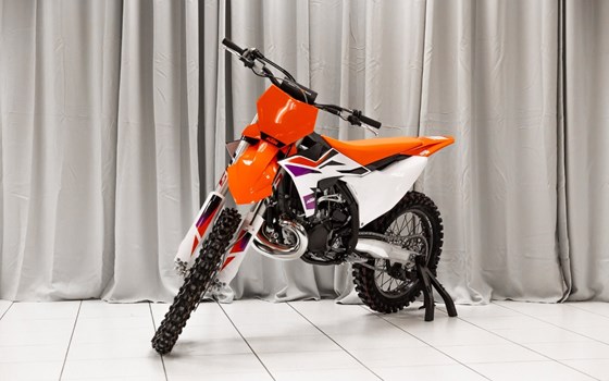 Neufahrzeug KTM 250 SX - Bild 3 Neufahrzeug KTM 250 SX - Bild 3