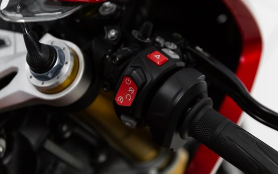 Neufahrzeug Triumph Speed Triple 1200 RR - Bild 10