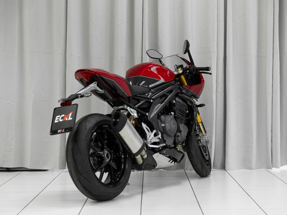 Angebot Triumph Speed Triple 1200 RR Bild 7: Angebot Triumph Speed Triple 1200 RR