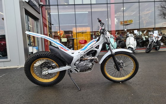 Gebrauchtmotorrad Honda Montesa COTA 4RT 260 - Bild 1 Gebrauchtmotorrad Honda Montesa COTA 4RT 260 - Bild 1