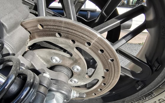 Gebrauchtmotorrad Harley-Davidson Sportster XL 1200CX Roadster - Bild 8