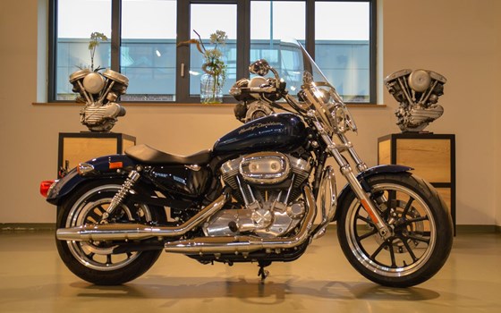 Gebrauchtmotorrad Harley-Davidson Sportster XL 883 L SuperLow - Bild 1