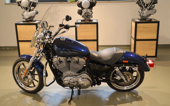 Gebrauchtmotorrad Harley-Davidson Sportster XL 883 L SuperLow - Bild 8