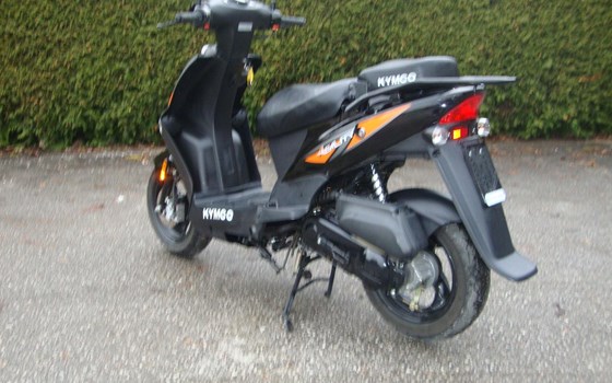 Gebrauchtmotorrad Kymco Agility 50 - Bild 3 Gebrauchtmotorrad Kymco Agility 50 - Bild 3