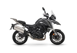 Neumotorrad Benelli TRK 702