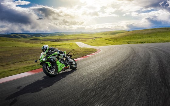 Neufahrzeug Kawasaki Ninja ZX-6R - Bild 9 Neufahrzeug Kawasaki Ninja ZX-6R - Bild 9