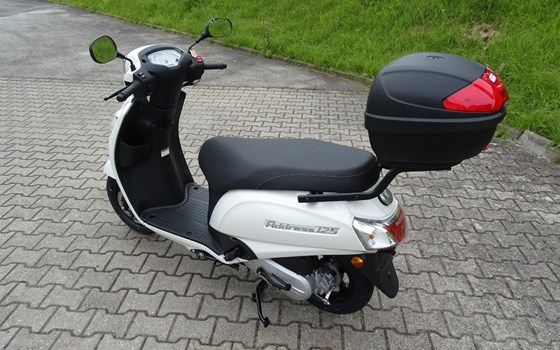 Gebrauchtmotorrad Suzuki Address 125 - Bild 3