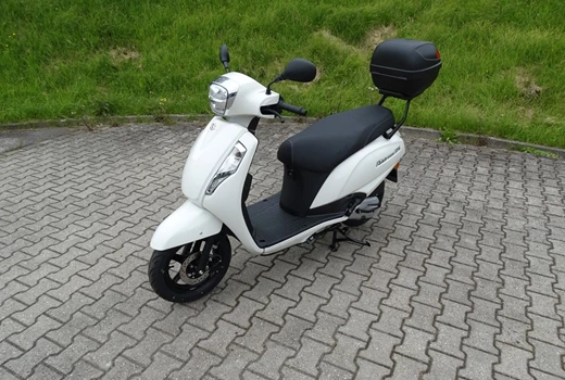 Suzuki Address 125