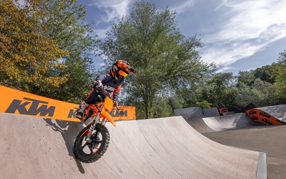 Neufahrzeug KTM SX-E 2 - Bild 10 Neufahrzeug KTM SX-E 2 - Bild 10