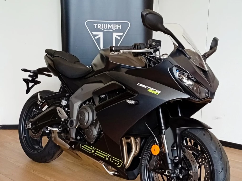 Angebot Triumph Daytona 660 Bild 3: Angebot Triumph Daytona 660
