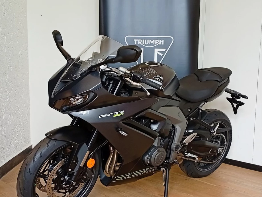 Angebot Triumph Daytona 660 Bild 9: Angebot Triumph Daytona 660