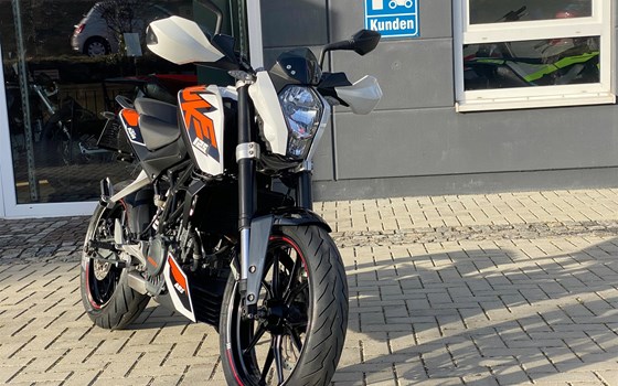 Gebrauchtmotorrad KTM 125 Duke - Bild 7