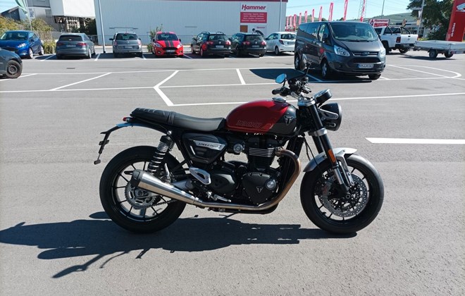 Triumph Speed Twin 1200