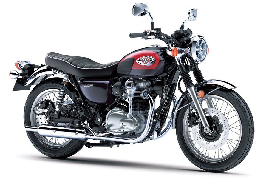Kawasaki W800 (BK1: Metallic Diablo Black / Ebony)